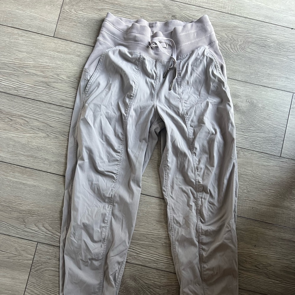 Lulu Lemon Dance studio joggers